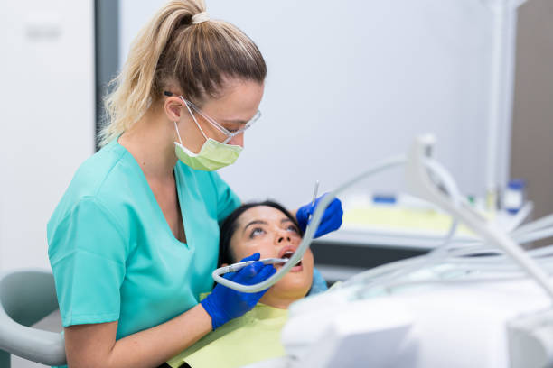 Best Cosmetic Emergency Dentistry in Oak Park, CA